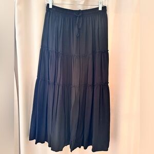 Haeof Tiered Maxi Skirt Black Size M